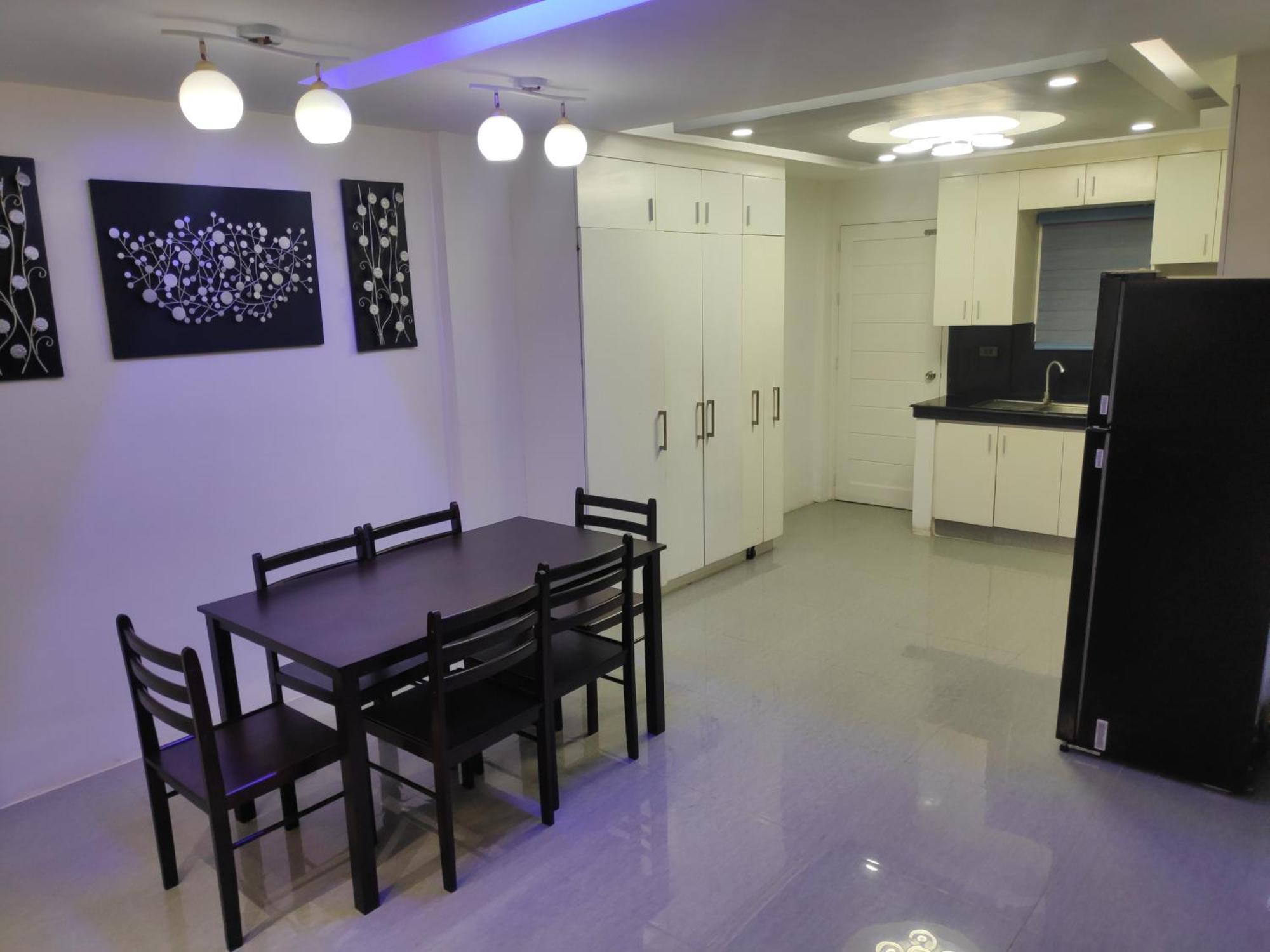 Tagaytay Staycation By Naya And Darla W Free Swimming Pool, Wifi & Netflix Tagaytay City Екстериор снимка