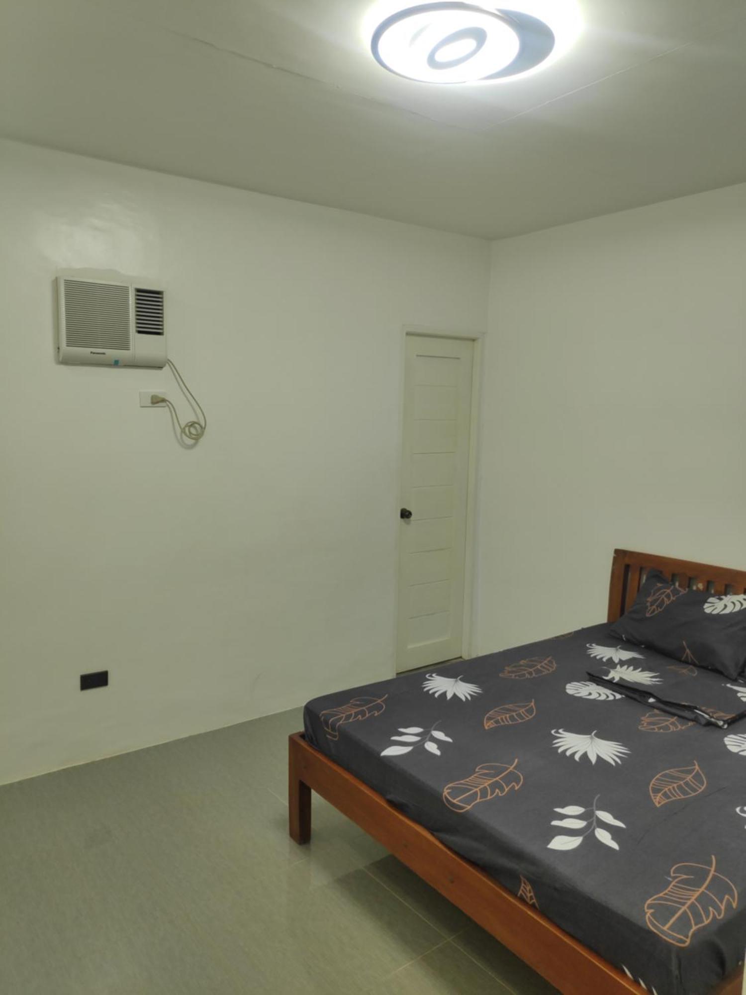 Tagaytay Staycation By Naya And Darla W Free Swimming Pool, Wifi & Netflix Tagaytay City Екстериор снимка
